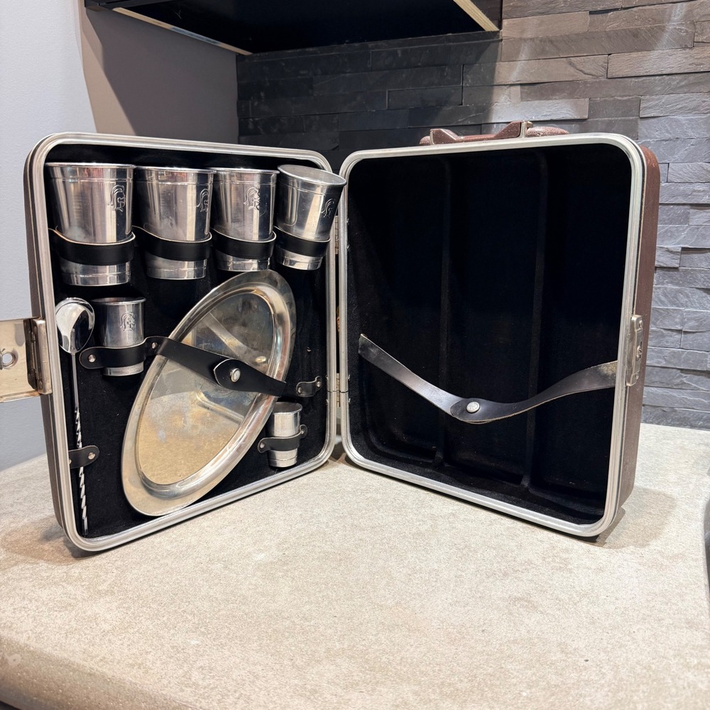 Vintage Executair 707 Portable Travel Bar Case Cocktail Set 6 Cups Mid Century - Picture 3 of 10